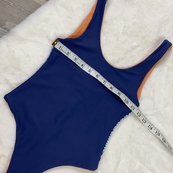 One-Piece swimsuit blue navy front floral back lined new size XS - Picture 3 of 6
